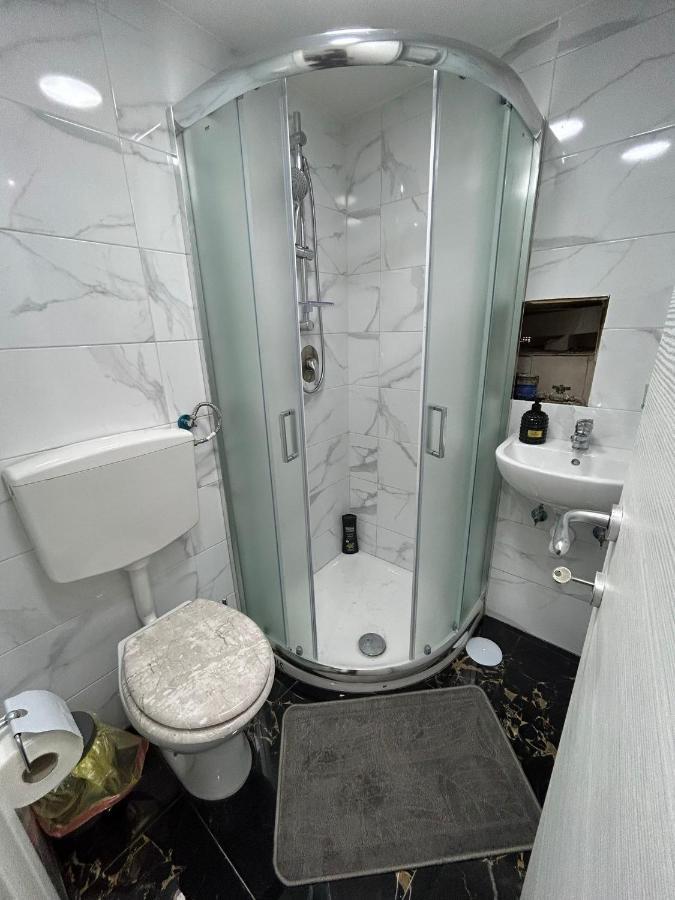 Apartamento Dora House Valentino Nápoles Exterior foto