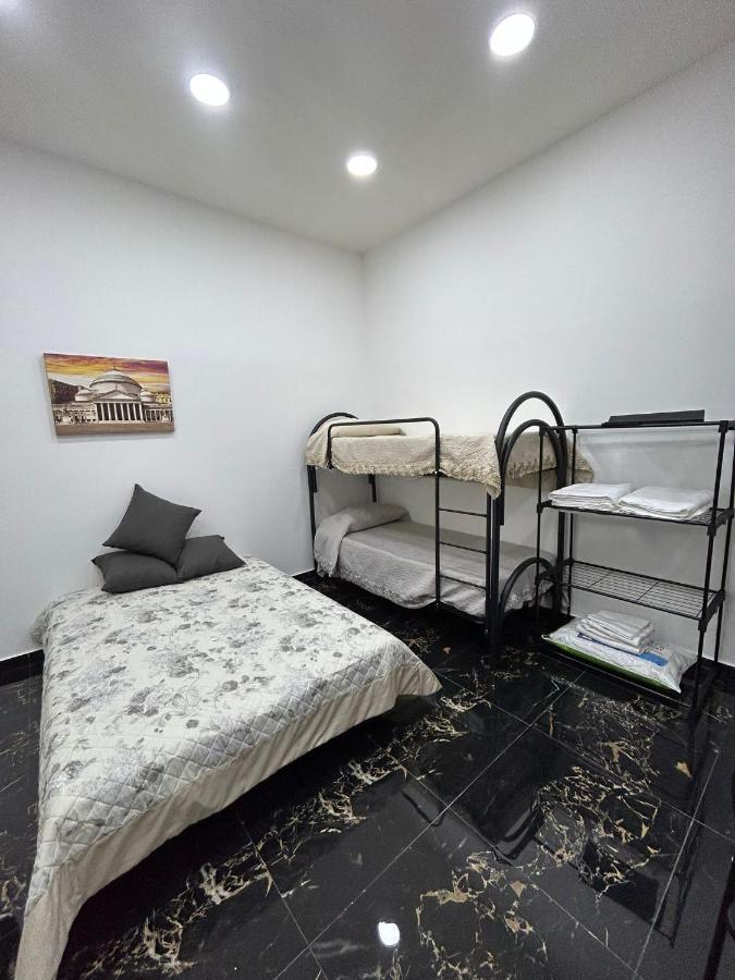 Apartamento Dora House Valentino Nápoles Exterior foto