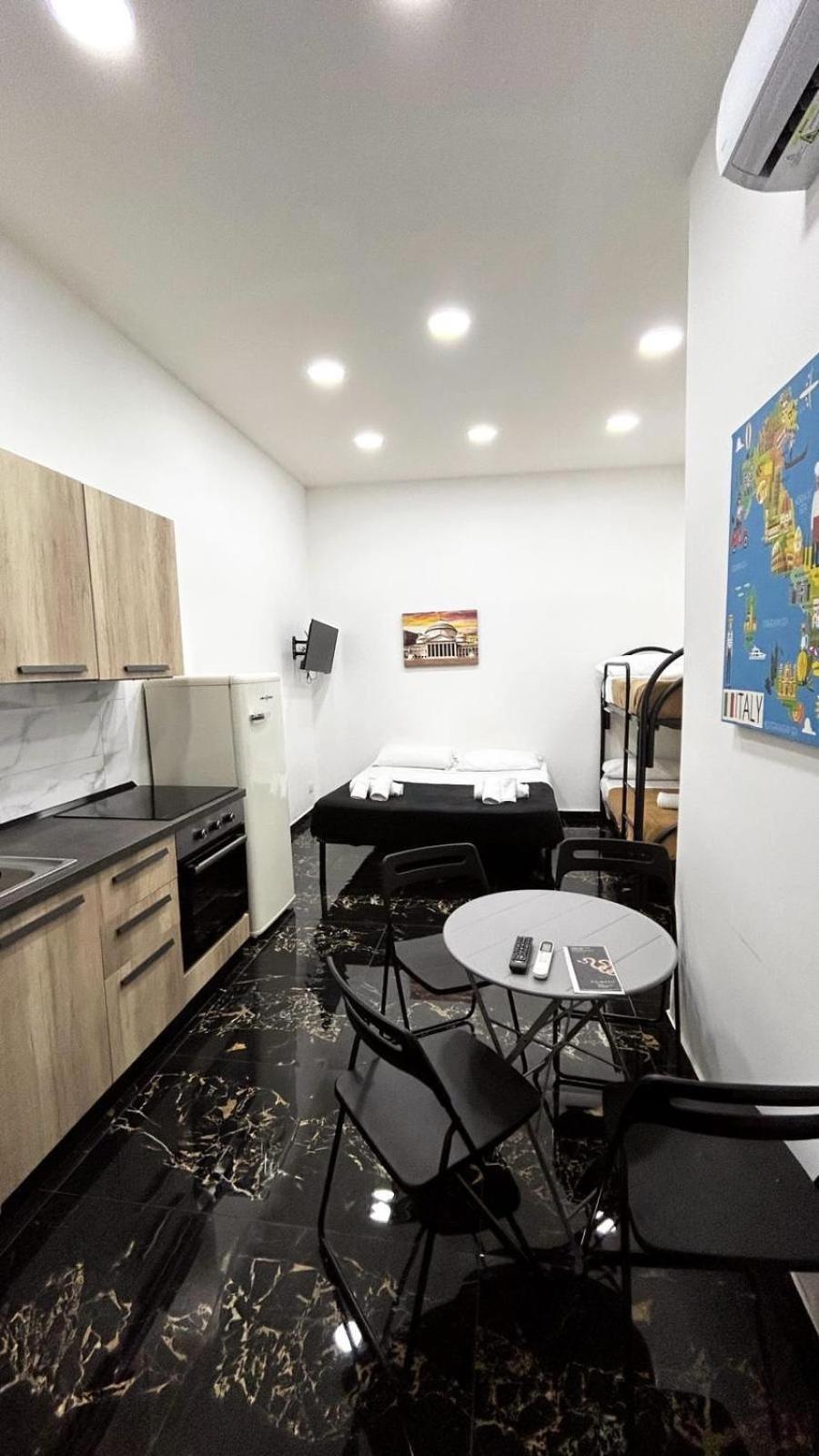 Apartamento Dora House Valentino Nápoles Exterior foto